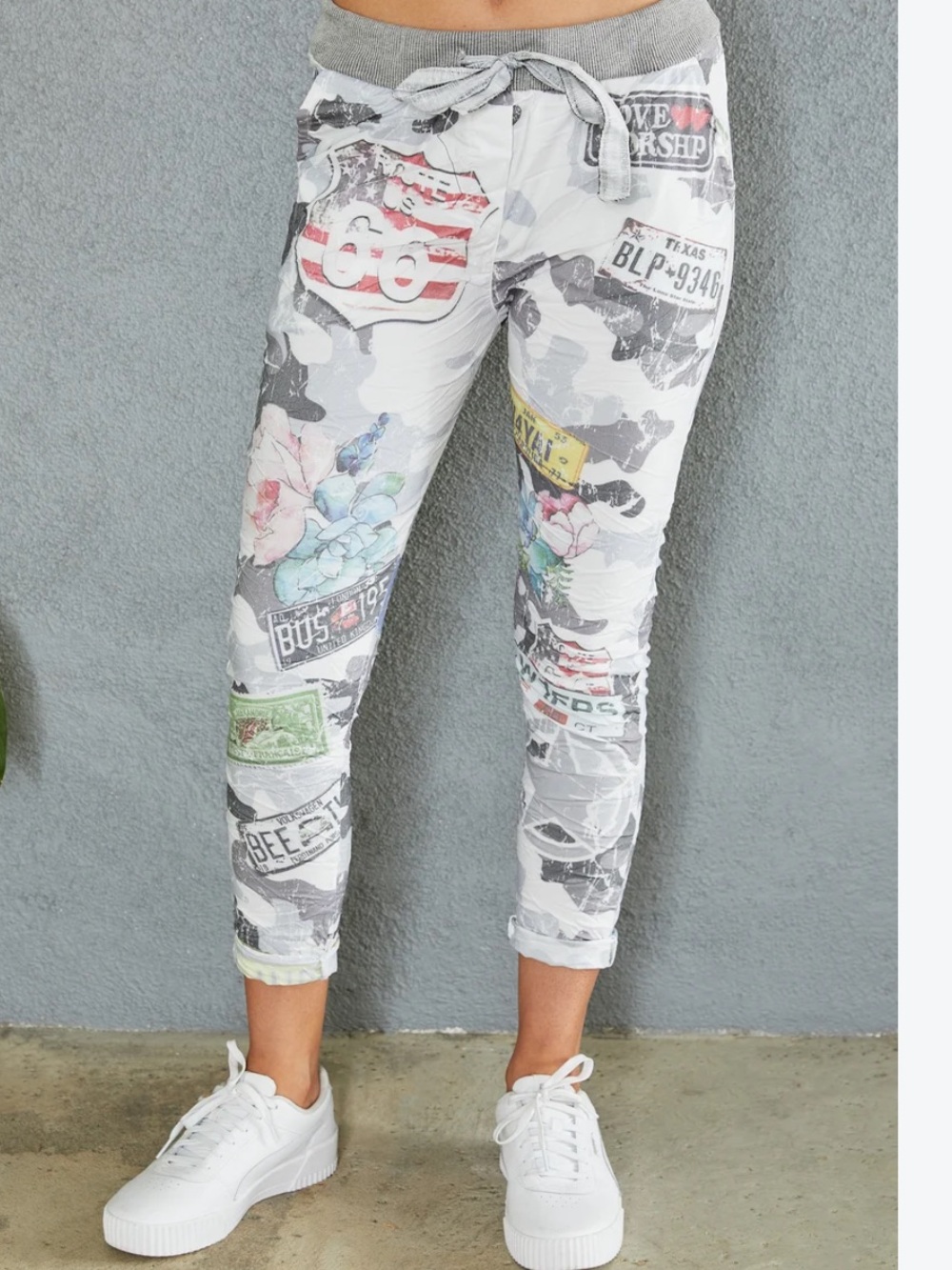 Venti 6 Graphic Print Light Gray Joggers with Multicolor Accents